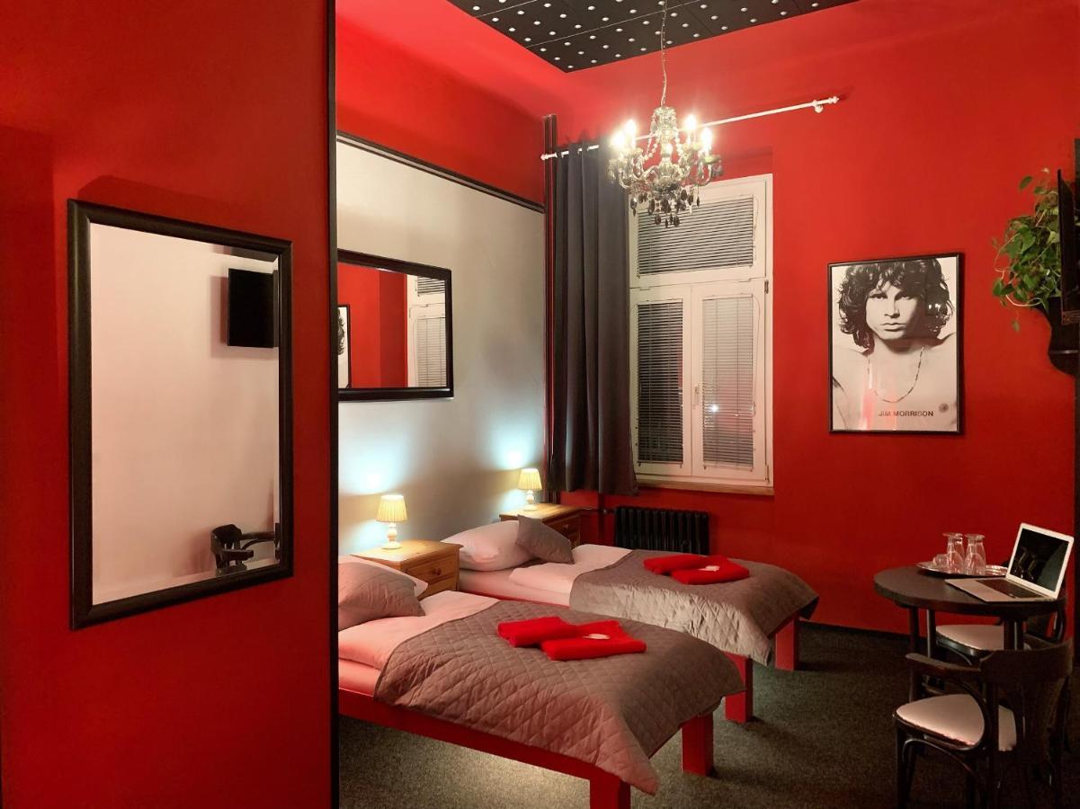 Hotel Cade Písek Esterno foto